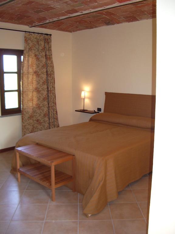 B&B Cascina Gaione Via Gallina,18B 12052 Neive Cn Quarto foto
